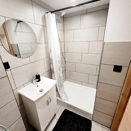 Pokoje Goscinne Basniowy Dom Privatunterkunft *
