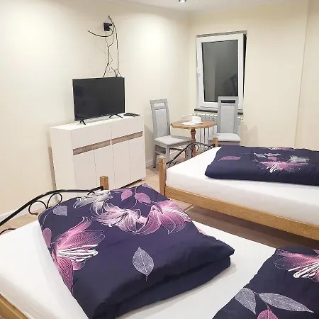 Pokoje Goscinne Basniowy Dom Privatunterkunft